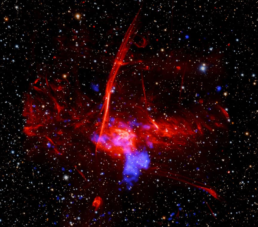 NASA obrázek dne: Možný zbytek supernovy v centru Galaxie